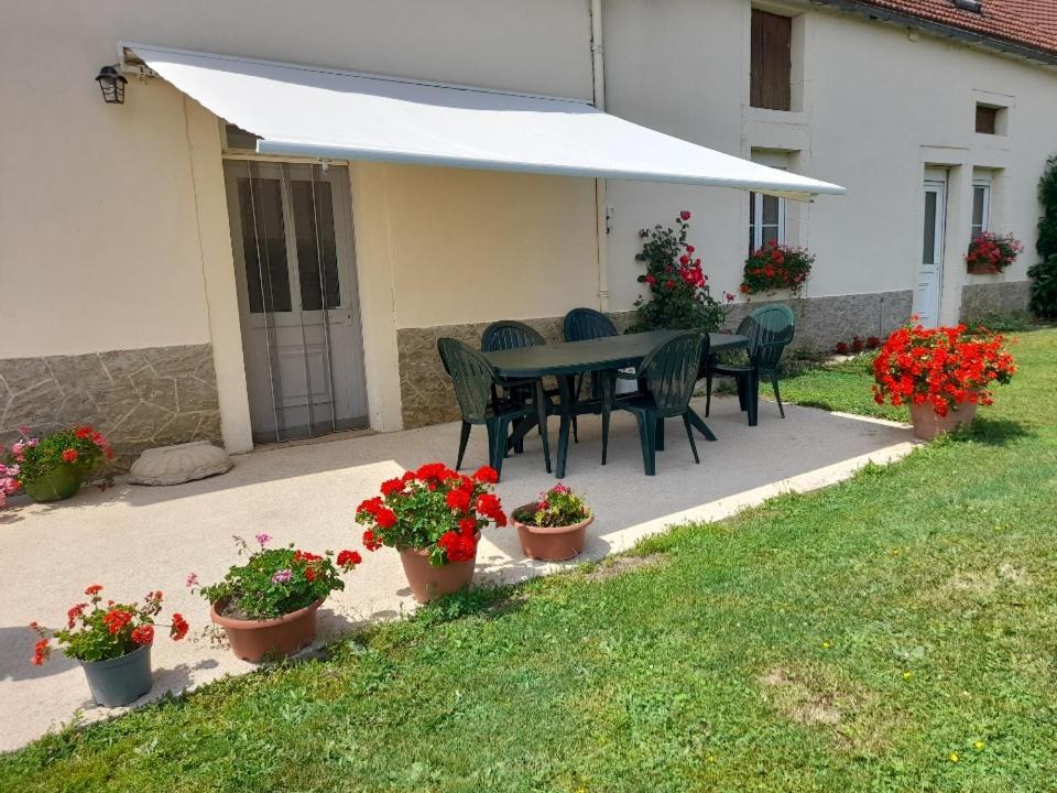 Vallee Du Serein Marcilly-Ogny Esterno foto